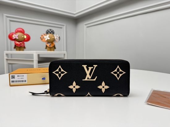 Louis Vuitton LV Clemence Black Leather Wallet M82338
