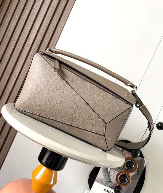 Loewe Puzzle Leather Handbag 9025