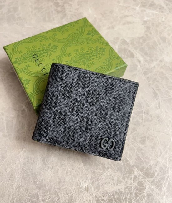 Gucci GG Canvas Short Bifold Wallet 768244