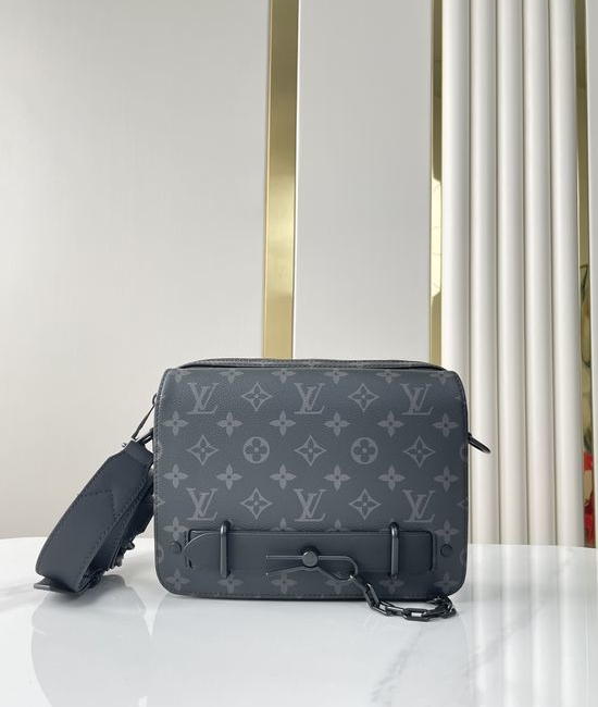Louis Vuitton LV STEAMER Monogram Eclipse Messenger Bag M45585