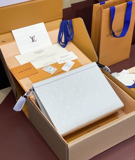 Louis Vuitton LV Pochette Voyage Handbag Taga Leather 5490
