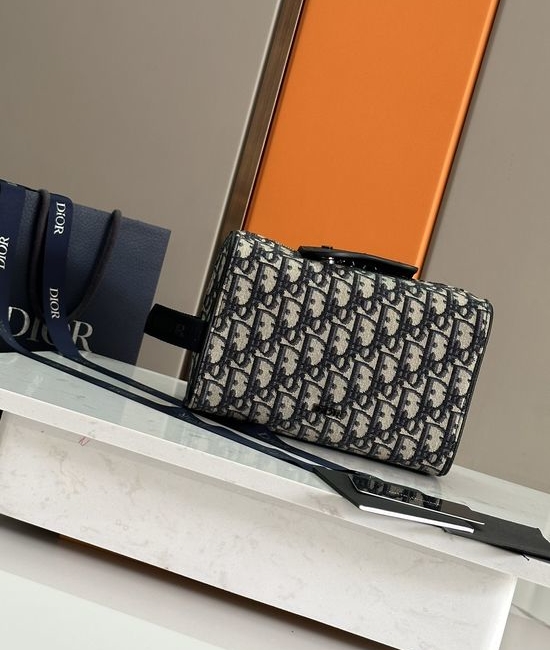 Christian Dior CD Lingot Toiletry Bag CD 229P