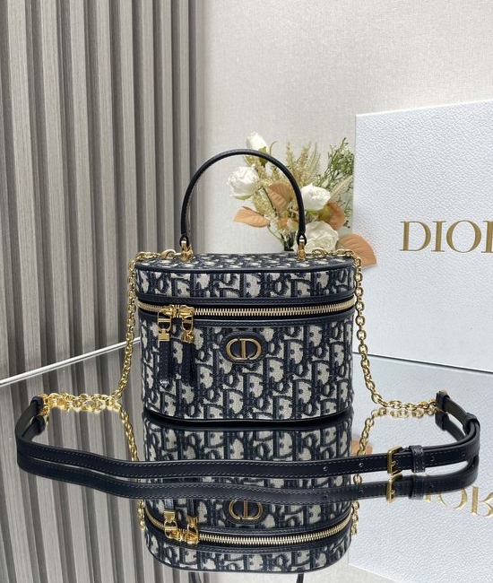 Christian Dior CD 30 Montaigne Small Vanity Oblique Bag 5198