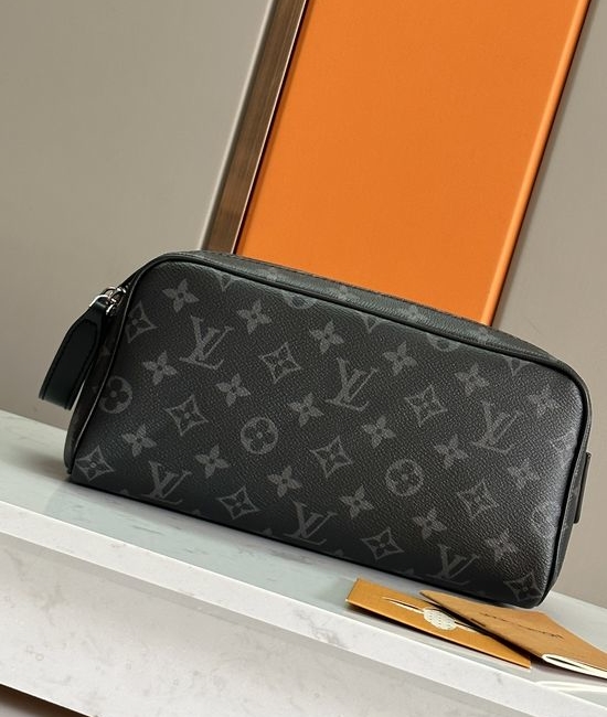 Louis Vuitton LV Locker Dopp Kit M46354