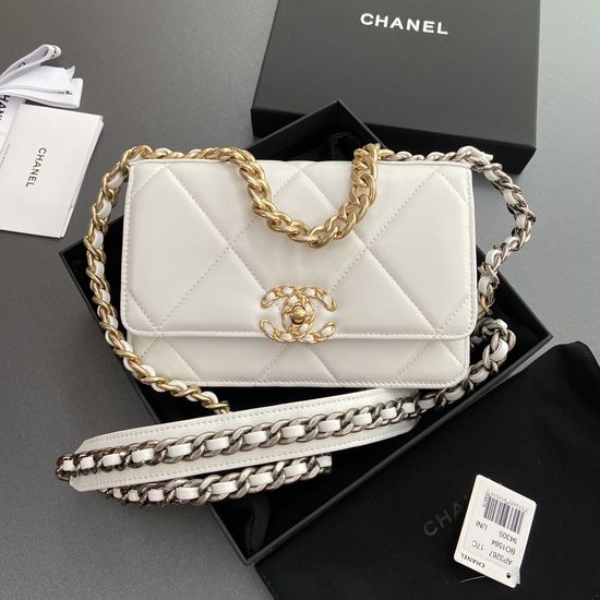Chanel Lambskin Flap Crossbody Bag 3267