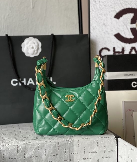 Chanel Hobo Classic Elegant Shoulder Bag AS4922