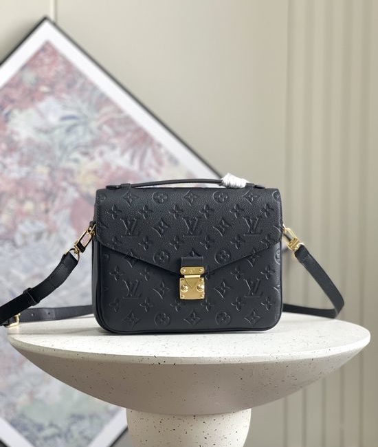 Louis Vuitton LV Pochette Metis Monogram Leather Bag M41487