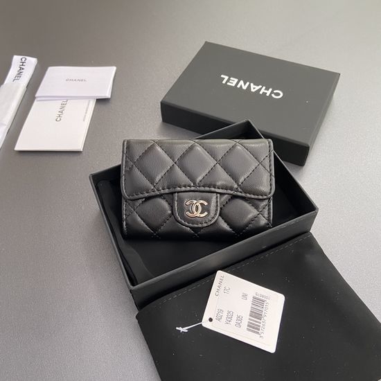 Chanel Lambskin Zippered Wallet AP0219