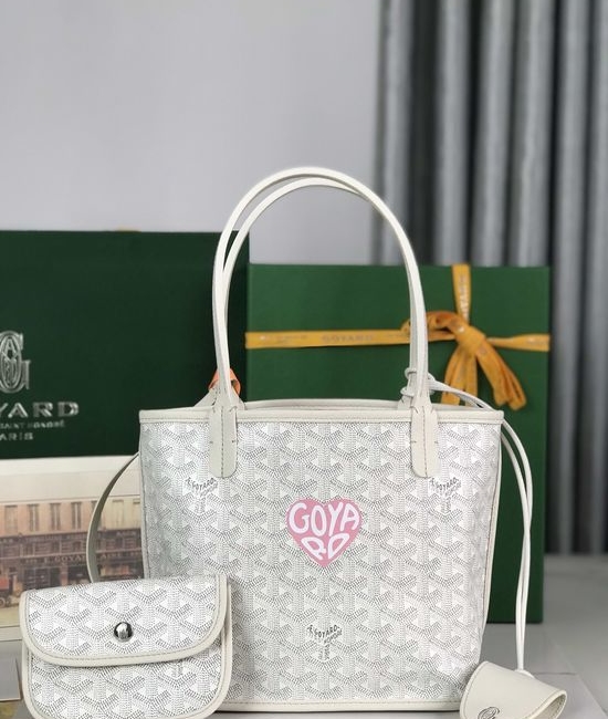 Goyard Anjou Mini Limited Edition Heart Bag 020660
