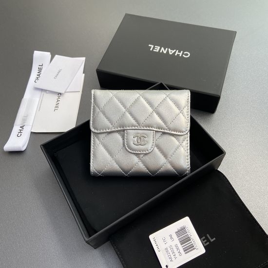 Chanel Lambskin Silver Hardware Wallet 82288