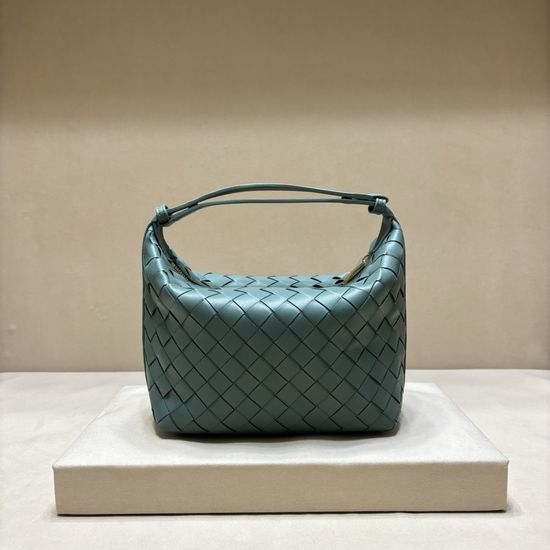 Bottega Veneta BV Intrecciato Lambskin Lunch Box Bag 3002