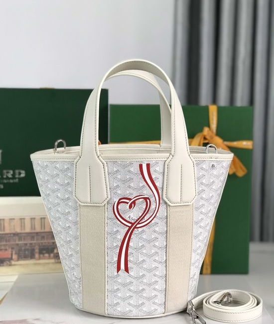 Goyard BELHARRA Small Bucket Bag 8519