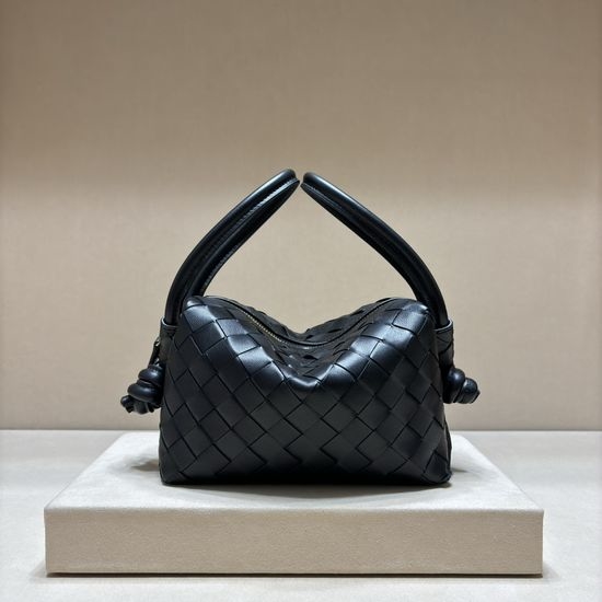 Bottega Veneta BV Loop Leather Camera Bag 3003