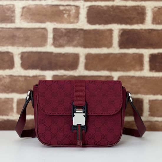 Gucci Red Cloth Handbag 802100