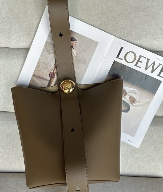 Loewe Pebble Bucket Medium Soft Calfskin Bag 5630