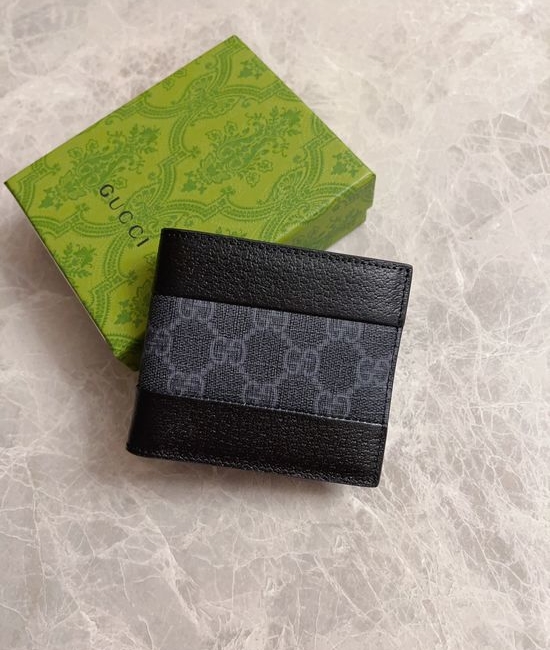 Gucci GG Supreme Leather Wallet 795480