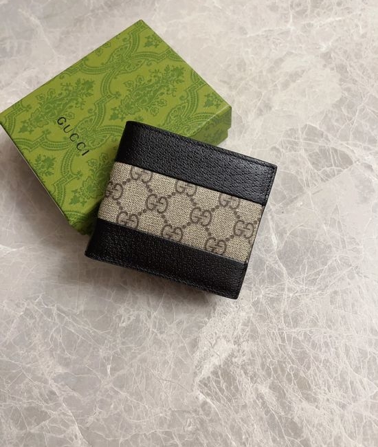 Gucci GG Supreme Leather Wallet 795480