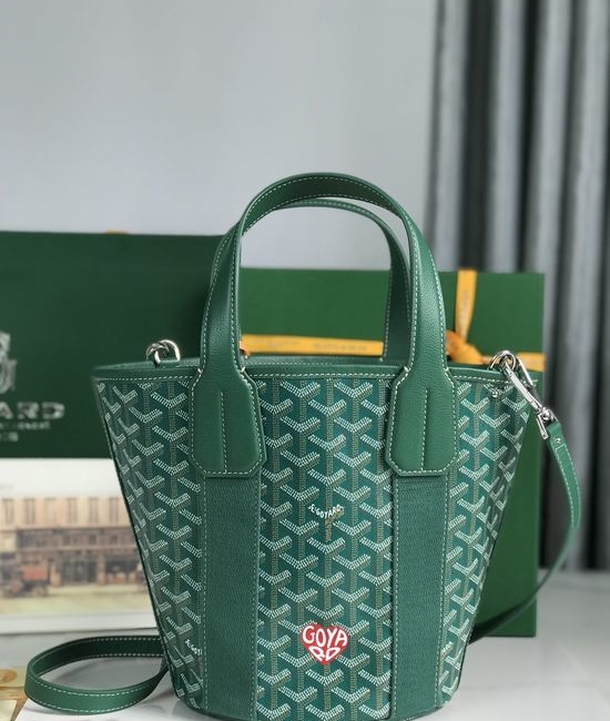Goyard BELHARRA Small Bucket Bag 120230
