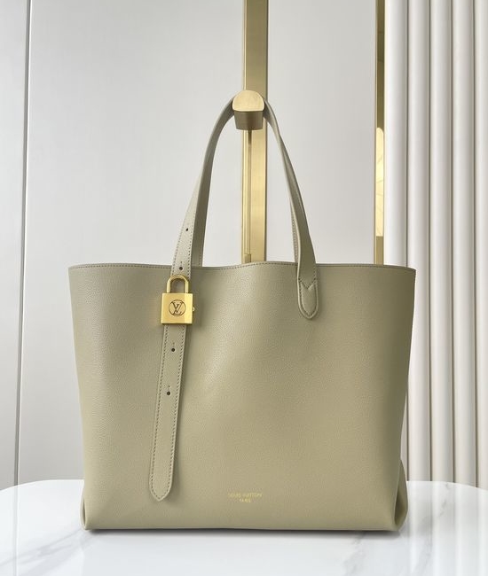 Louis Vuitton LV LOW KEY CABAS Leather Shopping Bag M25343