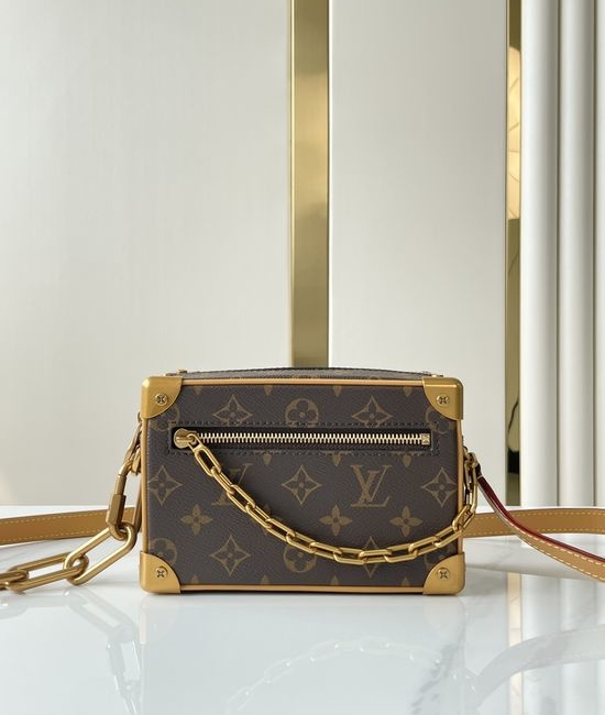 Louis Vuitton LV Diane Leather Baguette Bag M28054