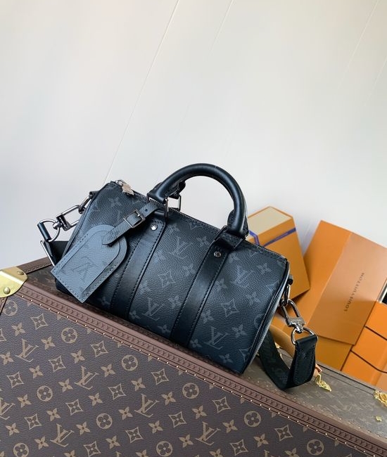 Louis Vuitton LV Keepall Monogram Eclipse Handbag M46271