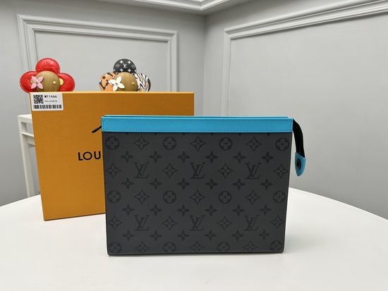 Louis Vuitton LV Pochette Voyage Monogram Canvas Handbag M11466