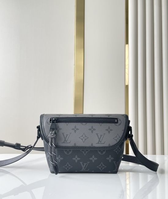 Louis Vuitton LV PULSE Colorblock Messenger Bag M12806
