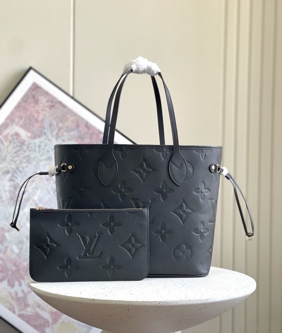 Louis Vuitton LV Neverfull Medium Tote Bag M45684