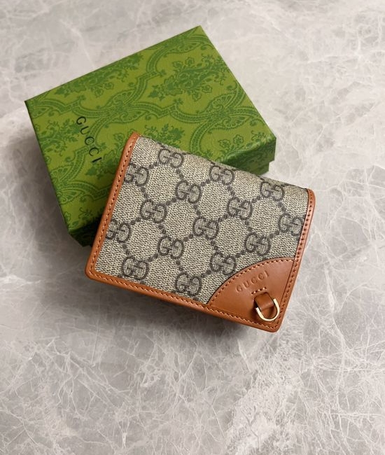 Gucci GG Emblem Mini Wallet Card Holder 820692