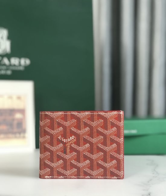 Goyard Elegant 8-Card Wallet with Slim Design 020603