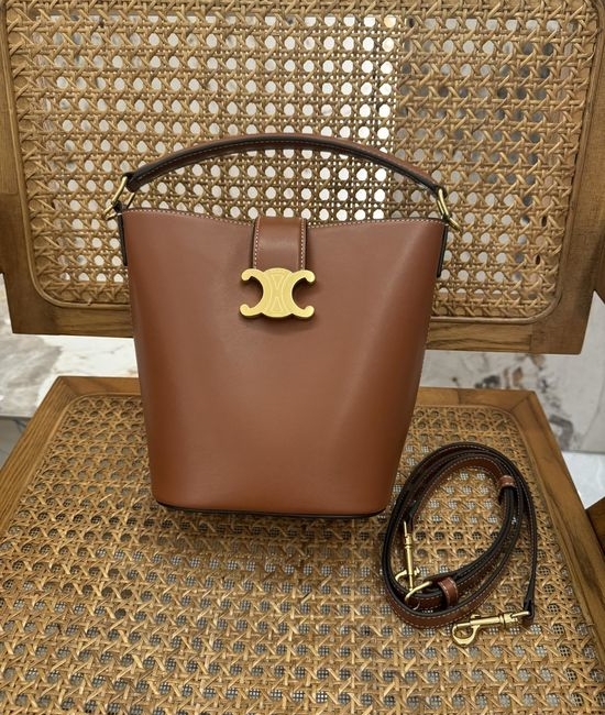 Celine LOUISE Smooth Calfskin Handbag 119173