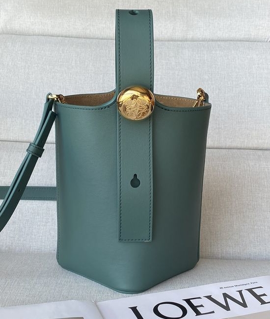 Loewe Pebble Bucket Mini Leather Handbag 332s