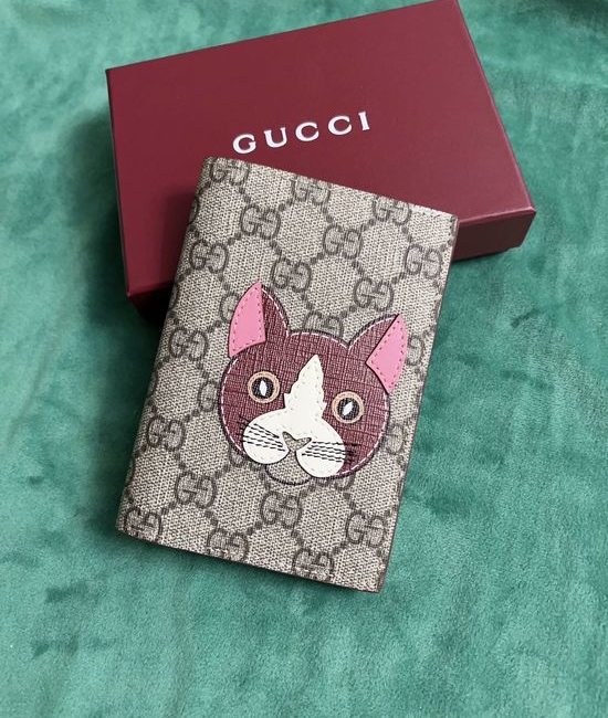 Gucci Wallet Series Cartoon Pattern Passport Holder 810072