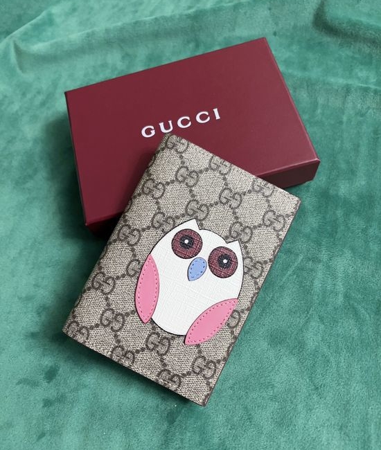 Gucci Wallet Series Cartoon Pattern Passport Holder 810072