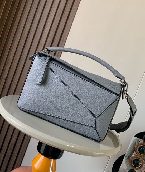 Loewe Puzzle Grained Leather Handbag 9017