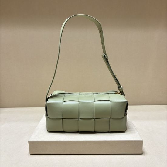 Bottega Veneta BV Brick Cassette Woven Sheepskin Bag 9305