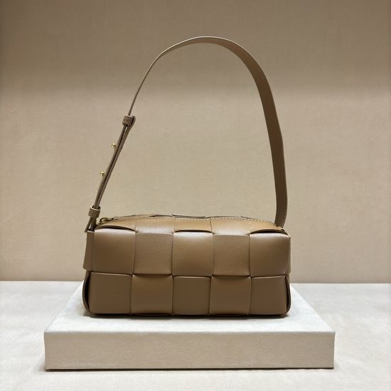 Bottega Veneta BV Brick Cassette Woven Sheepskin Bag 9305
