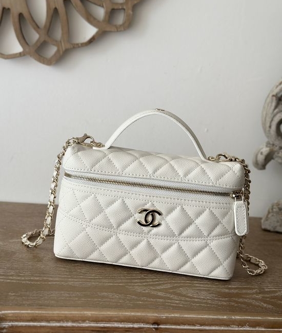 Chanel 25C Lunch Box Bag Grain Cowhide 66002