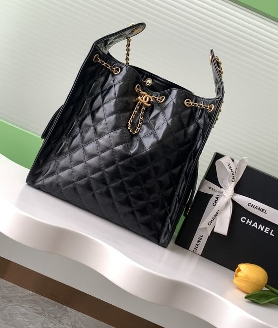 Chanel Hobo Quilted Shoulder Bag AS5311