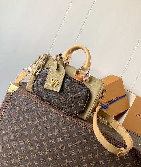 Louis Vuitton LV Keepall Bandoulière 25 Handbag M12627