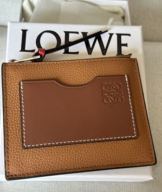 Loewe Caramel Leather Card Holder A02