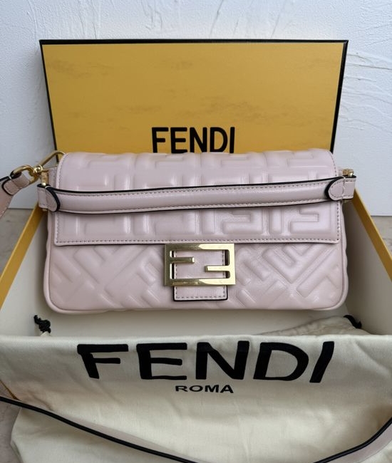 Fendi Baguette Medium Leather Handbag 0192m