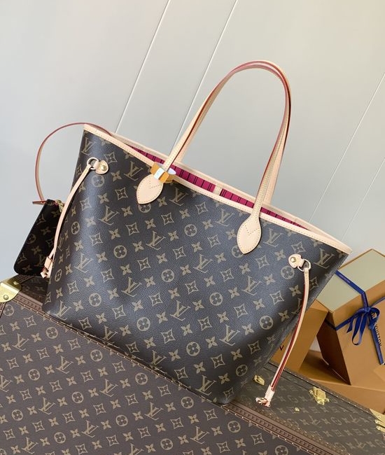 Louis Vuitton LV Neverfull Medium Tote Bag M46987