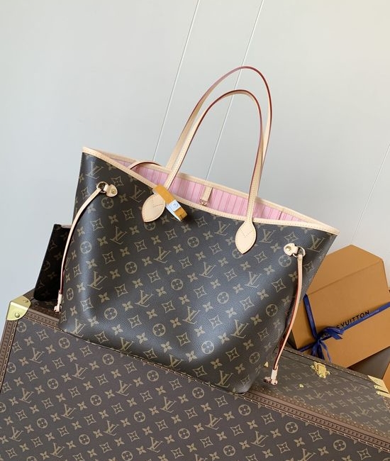 Louis Vuitton LV Neverfull Medium Tote Bag M46987