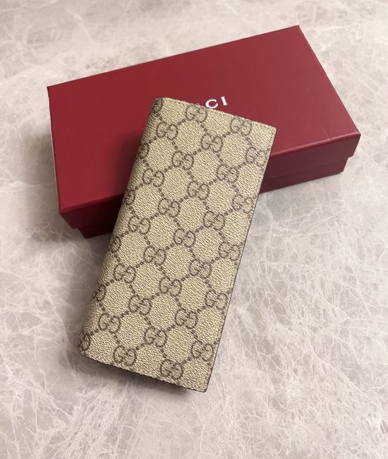 Gucci GG Emblem Pattern Long Wallet 821213