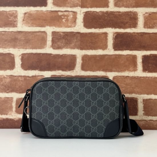 Gucci Black Rubber Casual Handbag 821216