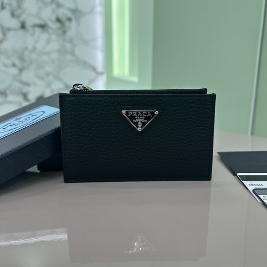 Prada Zip Leather Card Holder 2MC086