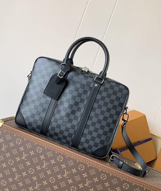 Louis Vuitton LV Voyage Small Briefcase M40445