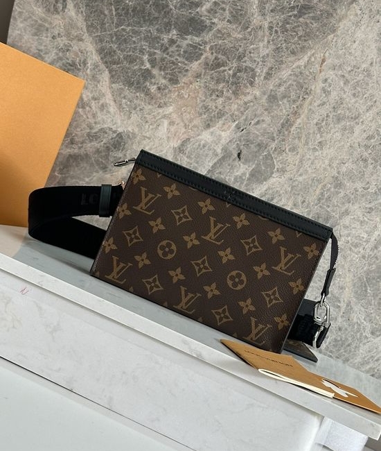 Louis Vuitton LV Gaston Wearable Wallet Handbag 14036