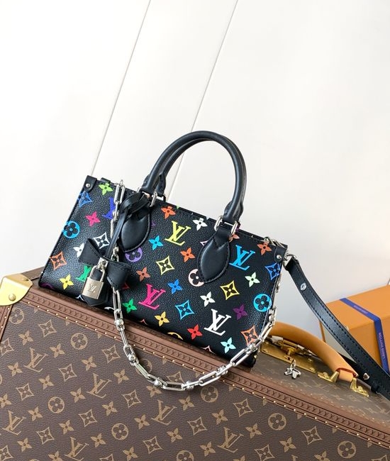 Louis Vuitton LV OnTheGo East West Handbag M13260